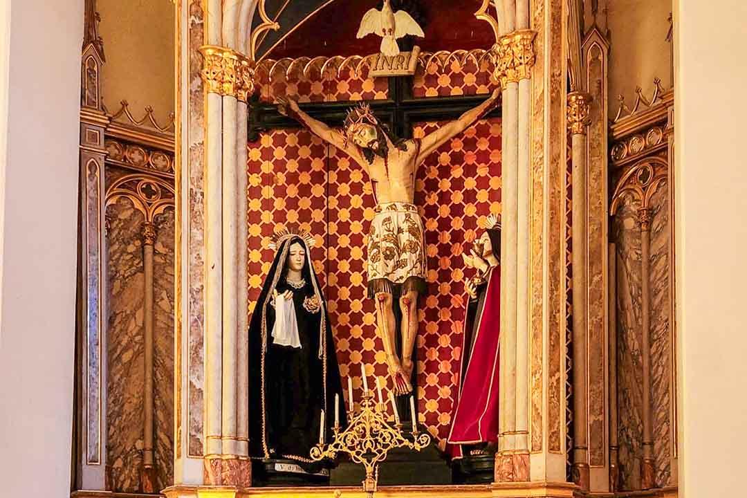 El templo actual de la Catedral Nuestra Señora del Rosario, en Cafayate, tuvo sus inicios hace 130 años. - Imagen 1