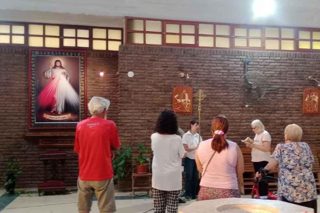 La Parroquia San Martín de Porres, ubicada en Rosario, Santa Fe, fue erigida en el año 1980. - Imagen 2