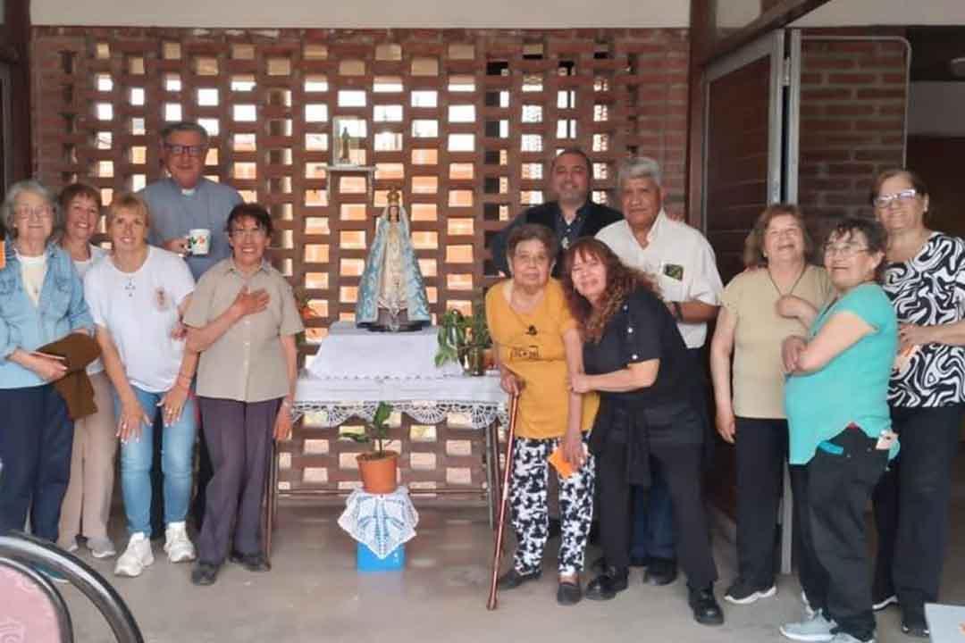 La Parroquia San Martín de Porres, ubicada en Rosario, Santa Fe, fue erigida en el año 1980. - Imagen 3