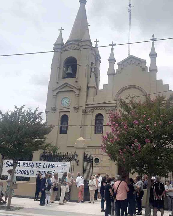 La Parroquia Santa Rosa de Lima de Castelli fue proclamada Iglesia Jubilar.  - Imagen 3